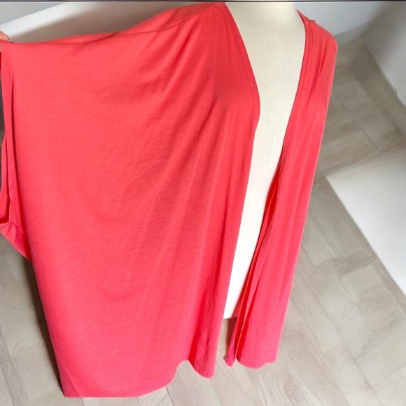 Avenue Coral Open Front Batwing Lightweight Cardigan - Picture 11 of 16